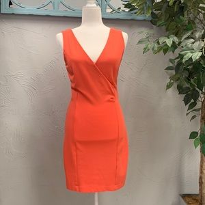 Coral stretch cocktail dress. ZARA. M